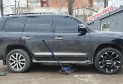 АРТ:0271 Оригинальный дизайн WALD модель Jarret для Land Cruiser 200, комплект приехал в г.Пермь.