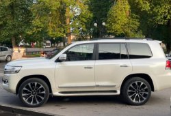АРТ:0365, 10R22 ET40 Оригинальный дизайн Lexus LX570 / LX450D III Рестайлинг 2, в комплектации Heritage Black Vision уехал в г.Краснодар
